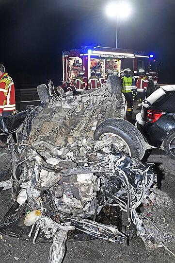 Insgesamt elf Fahrzeuge waren in den Unfall verwickelt.