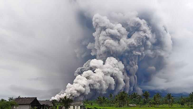 Die Aschesäule war zwei Kilometer hoch.