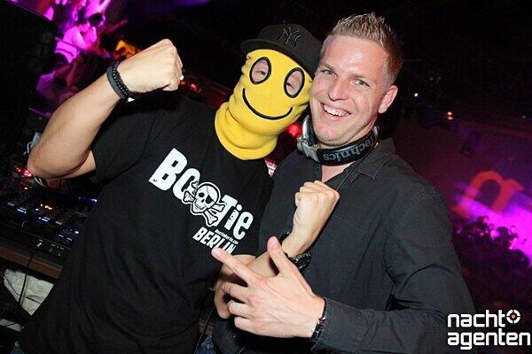 "Mashup, Baby! Clubsound 2.0 mit Jimmy Klok" im neuraum am Samstag (6.10.12) - alle Bilder von dieser Party gibt's auf www.nachtagenten.de