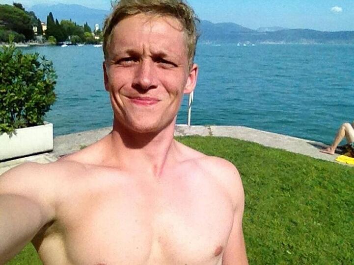Auch aus dem Urlaub schickte Matthias Schweighöfer schon oberkörperfreie Grüße
