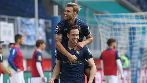 Yannick Deichmann (oben) und Marcel Bär schlugen beim TSV 1860 sofort ein.