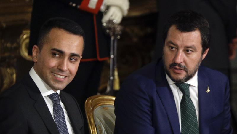 Doch noch gesprächsbereit: die italienischen Vize-Premiers Luigi Di Maio (l.) und Matteo Salvini. Doch noch gesprächsbereit: die italienischen Vize-Premiers Luigi Di Maio (l.) und Matteo Salvini.