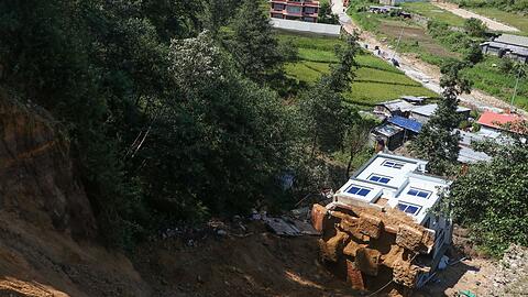 Heftige Regenf&auml;lle haben in Nepal &Uuml;berschwemmungen und Erdrutsche ausgel&ouml;st.