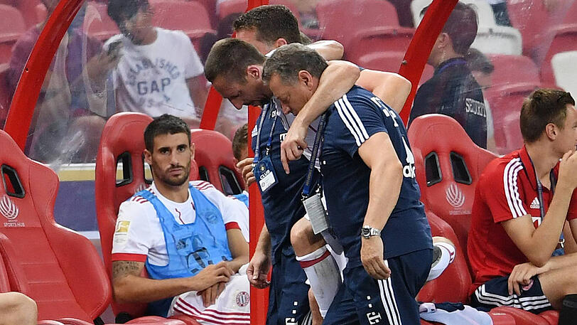 Franck Ribéry musste in der 31. Minute verletzt vom Feld.