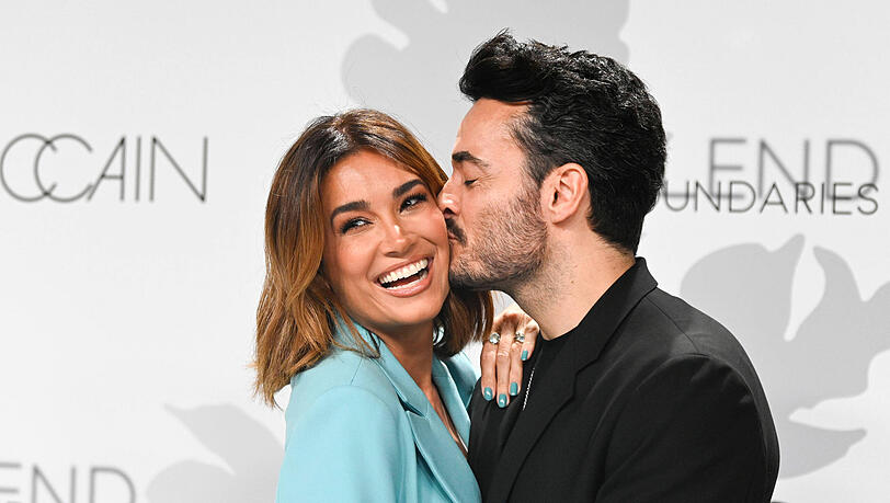 Jana Ina Zarrella und Giovanni Zarrella sind seit 2005 verheiratet. Jana Ina Zarrella und Giovanni Zarrella sind seit 2005 verheiratet.