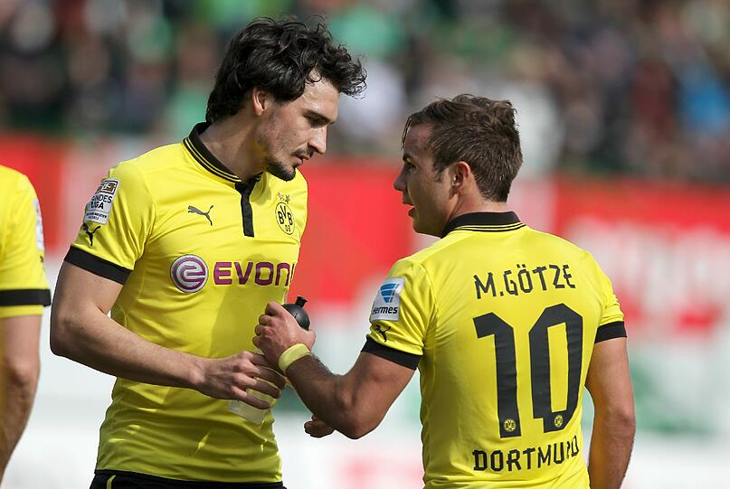 &bdquo;Manchmal nennen wir ihn Götzinho.&ldquo; (Dortmunds Nationalspieler 
Mats Hummels im Oktober 2010).
