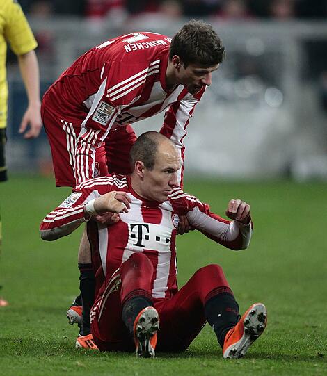 Er war es, der Robben nach seinem zweiten Elfmetertor gegen Bremen ermahnte, doch mit den Kollegen zu jubeln. &bdquo;Jeder hat sich nach dem Tor für sich gefreut&ldquo;, meinte Müller, &bdquo;ich wollte nur alle zusammenbringen, habe mir dabei wenig gedacht.&ldquo; Ausgerechnet Müller steht in Konkurrenz zu Robben im Kampf um einen Platz auf der rechten Außenbahn, im Januar ging man sich nach einem Disput beinahe an die Wäsche.