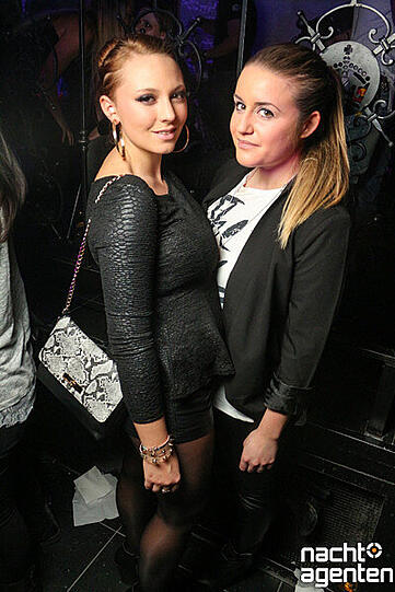 Die besten Partybilder vom Samstag. Hier aus dem Crown's Club.