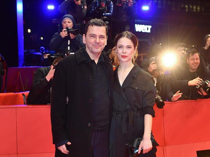 "Undine" im Wettbewerb: Christian Petzold hat mit Paula Beer einen Liebesfilm über einen alten Nixen-Mythos gedreht.