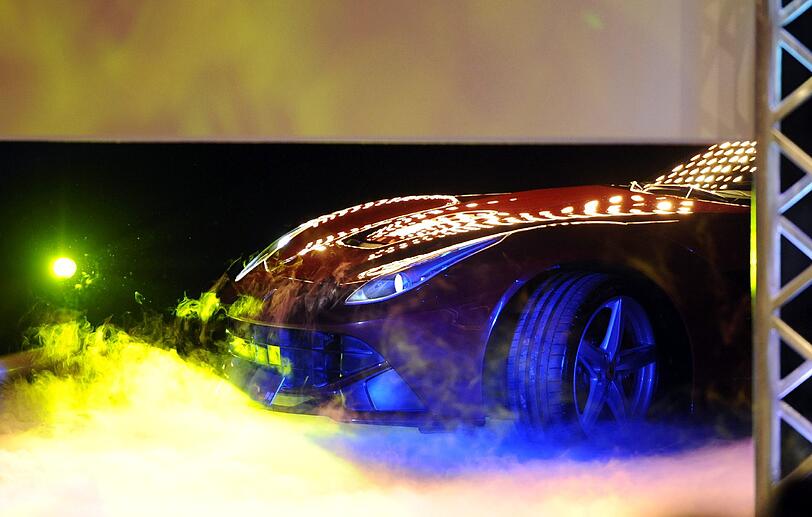 Der Ferrari F12berlinetta gewann den Preis in der Kategorie Leserklasse Cabrios/Coupés.