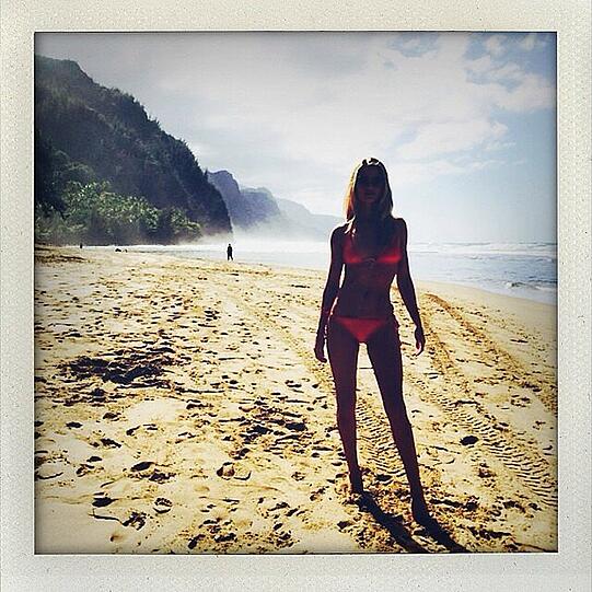 Das Supermodel Rosie Huntington-Whiteley auf Hawaii.