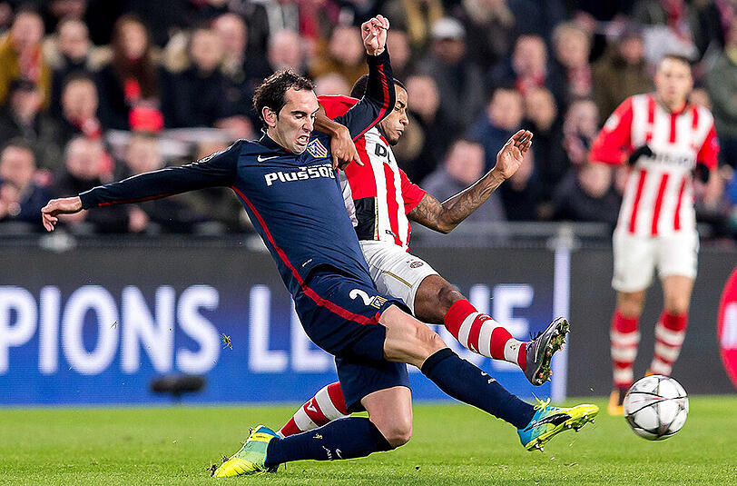 Großer Kampf im Hinspiel zwischen Atletico Madrid und der PSV Eindhoven.