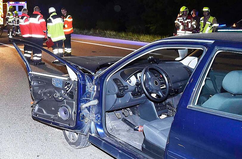 Am Freitagabend starb eine Frau nach einem Unfall auf der A92. Die Bilder.