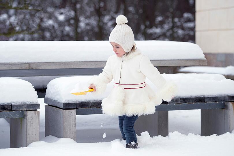 Prinzessin Estelle feiert ihren dritten Geburtstag. Die süßen Schnee-Bilder.