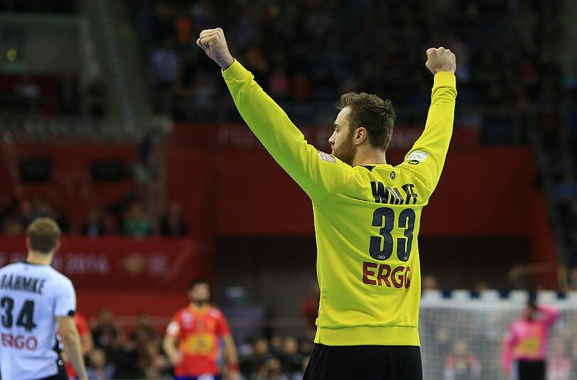 Andreas Wolff (24, Torhüter): Der Keeper von der HSG Wetzlar sprach vom ersten Tag an vom EM-Titel &ndash; und untermauerte sein forsches Mundwerk mit unglaublichen Auftritten im Tor. Die Berufung ins All-Star-Team sagt alles über DEN Senkrechtstarter des Turniers. Mit 48 Prozent gehaltener Bälle lieferte Wolff im Finale sein Meisterstück.	 Note: 1