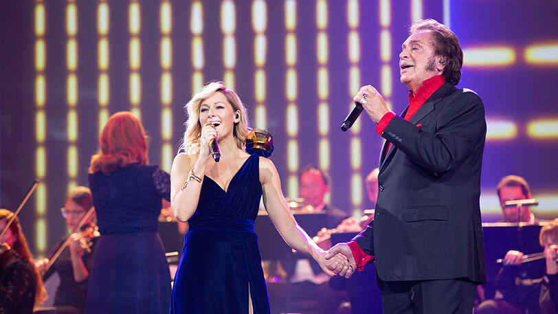 Duett mit Orchester: Helene Fischer und Engelbert.