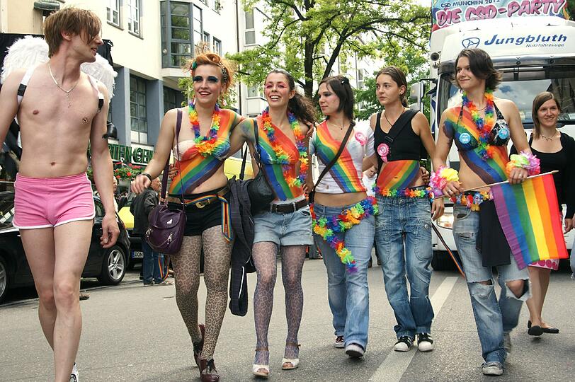 Sehen Sie hier die besten Bilder vom CSD in München.