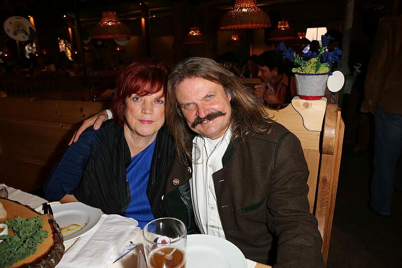 Regina Ziegler und Leslie Mandoki.
