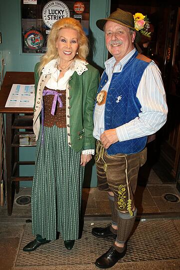 Birgit Bergen mit Wolfgang Prinz