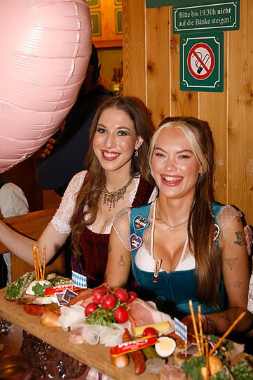 Alana Siegel und Cheyenne Ochsenknech