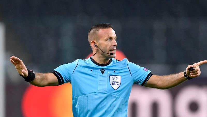 Schiedsrichter Orel Grinfeld wird das Spiel der Bayern gegen Salzburg leiten. (Archivbild)