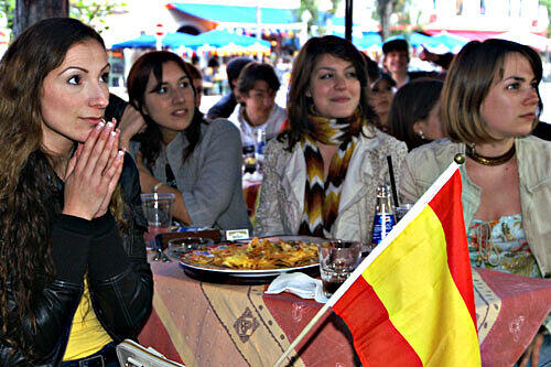 Spanien - und gezittert an der Leopoldstraße.