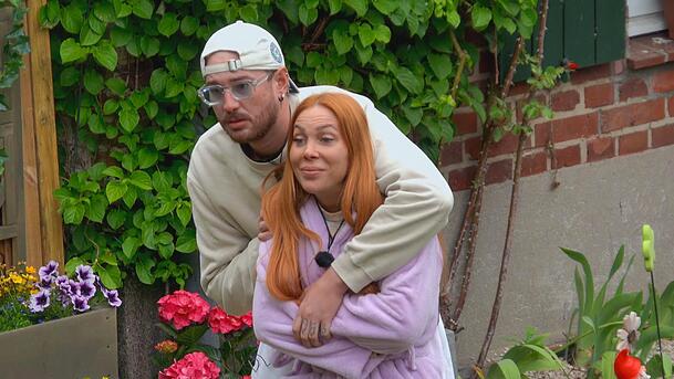 Dennis Lodi, hier mit Partnerin Tara Tabitha, will sich die schwulenfeindliche Beleidigung durch Silva Gonzalez nicht gefallen lassen.