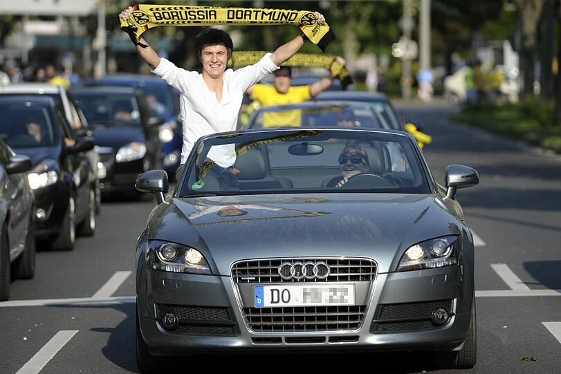 Ganz Dortmund feiert: Der BVB ist Deutscher Meister!