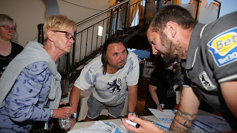 Mölders (r.) mit Allesfahrer Roman Wöll. Mölders (r.) mit Allesfahrer Roman Wöll.