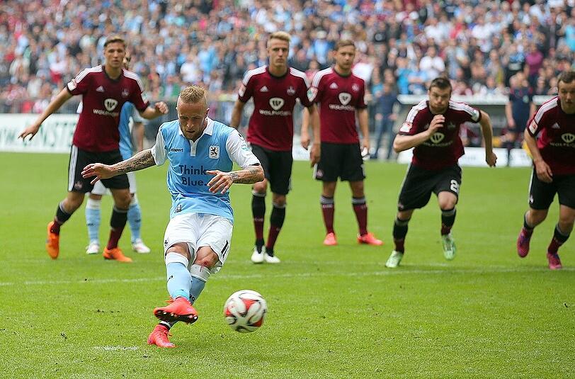 Den letzten Elfmeter für den TSV 1860 versenkte Daniel Adlung gegen den 1. FC Nürnberg.
