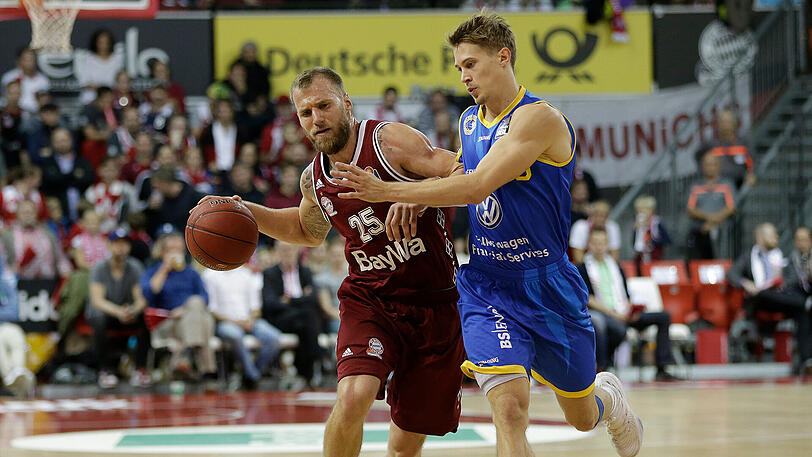 "Es wäre ein super Ausrufezeichen, wenn wir in Istanbul bestehen würden", sagt Bayern-Basketballer Gavel (l.)