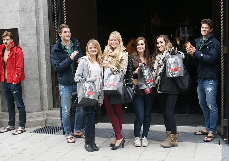 Abercrombie and Fitch: Bilder vom Laden in München