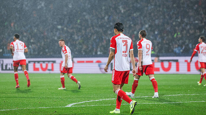 Der FC Bayern verliert gegen den VfL Bochum mit 2:3.