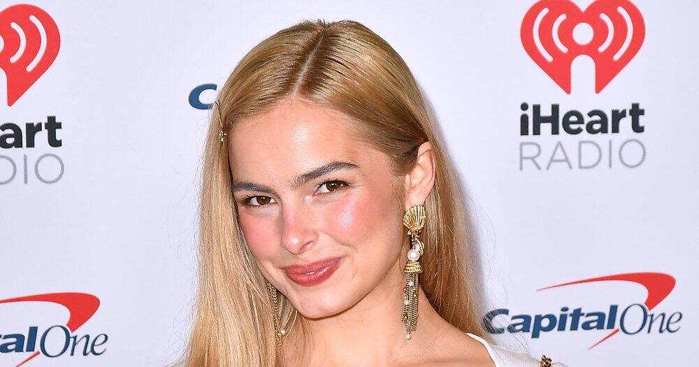 Kussfrischer-Glow-Das-Mistletoe-Makeup-ist-perfekt-f-r-Weihnachten