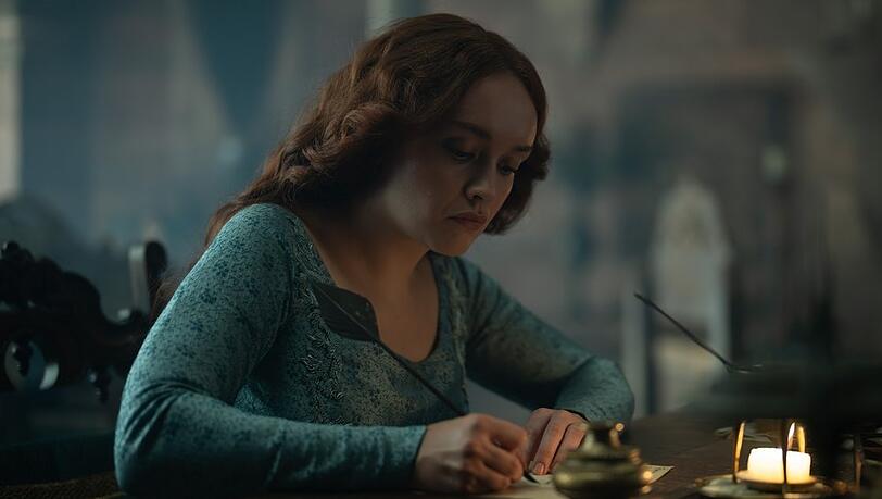 Olivia Cooke in "House of the Dragon". Olivia Cooke in "House of the Dragon".