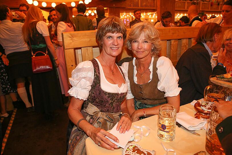 ... Petra Reinbold und Eva-Maria Prinzessin von Preußen ...
