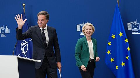 EU-Kommissionspr&auml;sidentin Ursula von der Leyen und Nato-Generalsekret&auml;r Mark Rutte &auml;u&szlig;ern sich in Br&uuml;ssel zum Vorfall mit einer Sprengstoffdrohne auf dem Flughafen Leipzig/Halle.