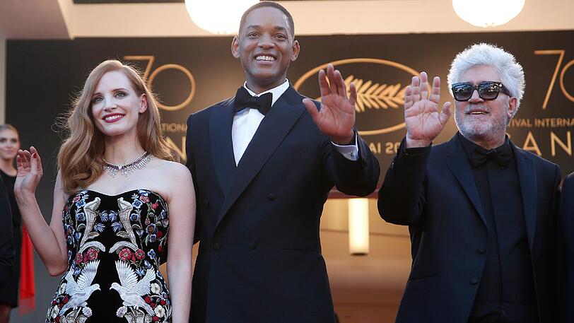 Die Jury-Mitglieder Jessica Chastain (l-r), Will Smith und Jury-Präsident Pedro Almodovar