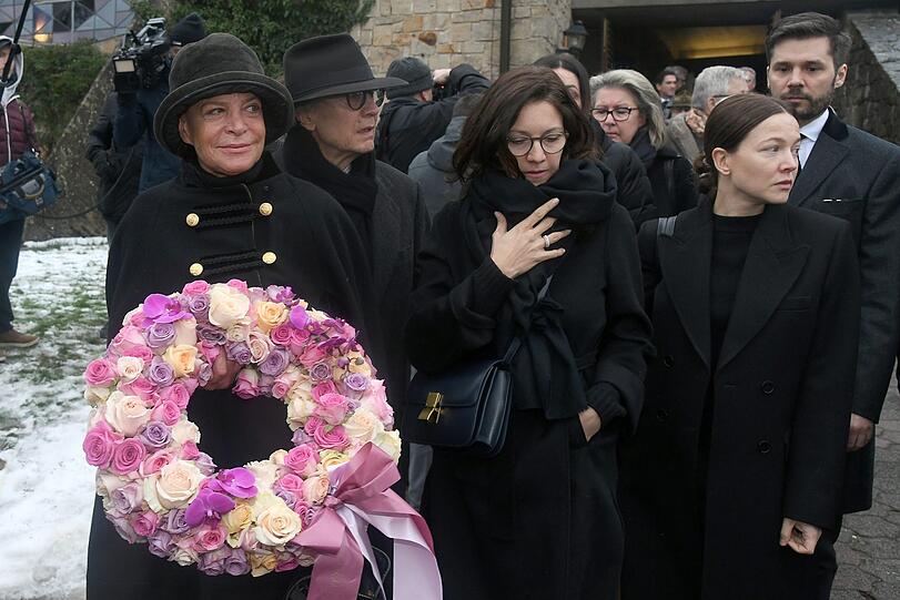 Bernd Herzsprung mit Barbara Engel, Sara Herzsprung und Hannah Herzsprung