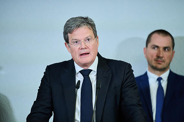 Christian Leicher ist der Vorstandsvorsitzende bei Rohde & Schwarz. &Uuml;ber sein Gehalt ist nichts bekannt.
