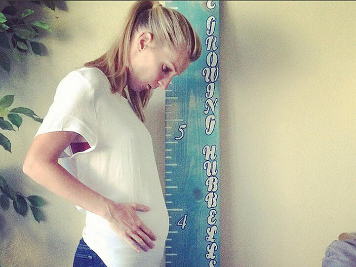 Heather Morris Bauch wölbt sich mit Baby Nummer Zwei