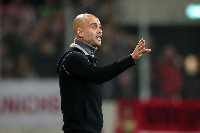 Wohin des Weges, Herr Guardiola? Nicht einmal sein Berater weiß, wie sich der Bayern-Trainer entscheidet.