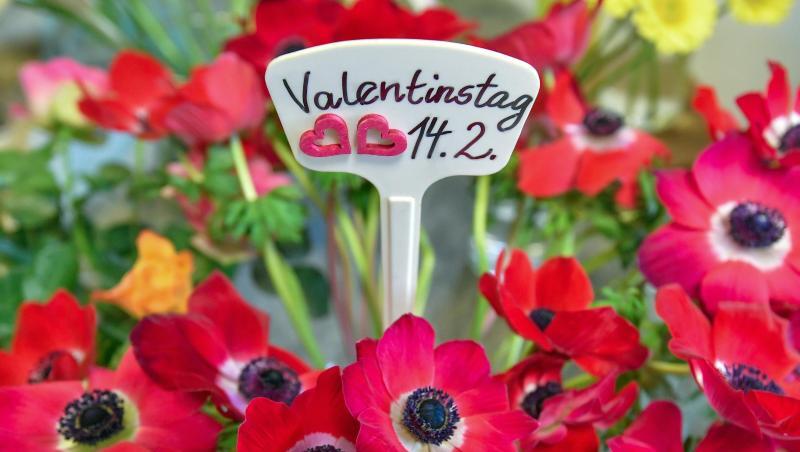 In einigen Münchner Blumengeschäften kann man sich auch noch am Valentinstag einen Strauß bestellen. (Symbolbild)