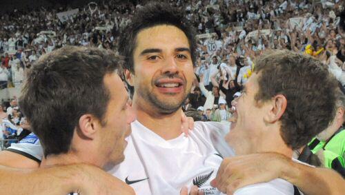 Rory Fallon (M.) schoss Neuseeland zur WM. Rory Fallon (M.) schoss Neuseeland zur WM.