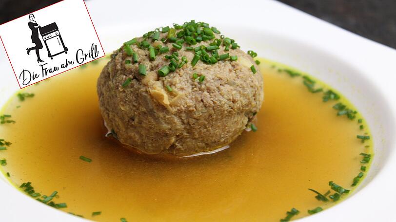 Ein Power-Essen: Leberknödel in der Suppe.