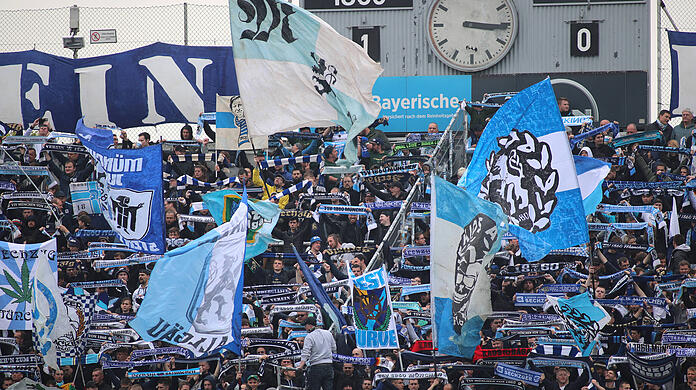 Die Löwen-Fans werden ihre Mannschaft beim Pokal-Highlight gegen Borussia Dortmund wieder lautstark unterstützen. (Symbolbild)
