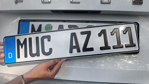 Noch in diesem Jahr könnte es "MUC"-Kennzeichen auch mit TÜV-Plakette in München geben.