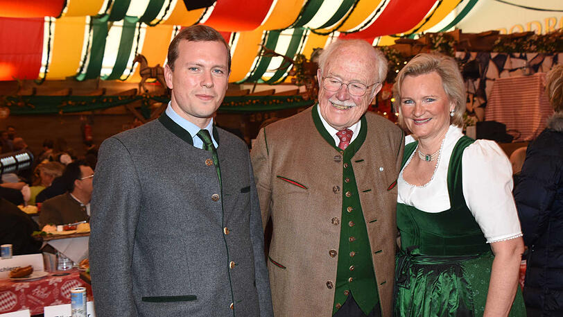 Franz Inselkammer jun. mit seinem Vater Franz sen. und Mutter Angela.