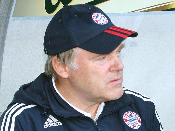 Hermann Gerland könnte mit seinen Spielern bald in Aschheim spielen.