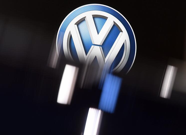 Ein VW-Logo, aufgenommen Bei der North American International Auto Show (NAIAS).